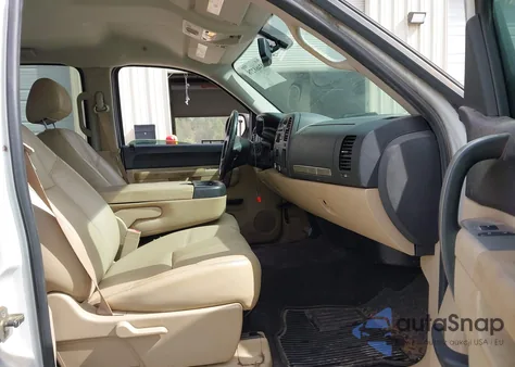 2011 Chevrolet Silverado 1500 Lt from USA, damaged, VIN 3GCPKSE36BG152225